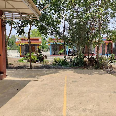 Apartamento ก่อน-ใดใด อพาร์ทเม้นท์ Nong Ki Exterior foto